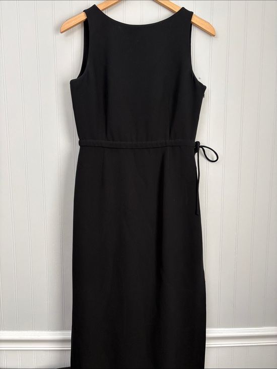 Giorgio Armani Dresses & Skirts - Giorgio Armani Sleeveless Sheath Dress Women Size 40